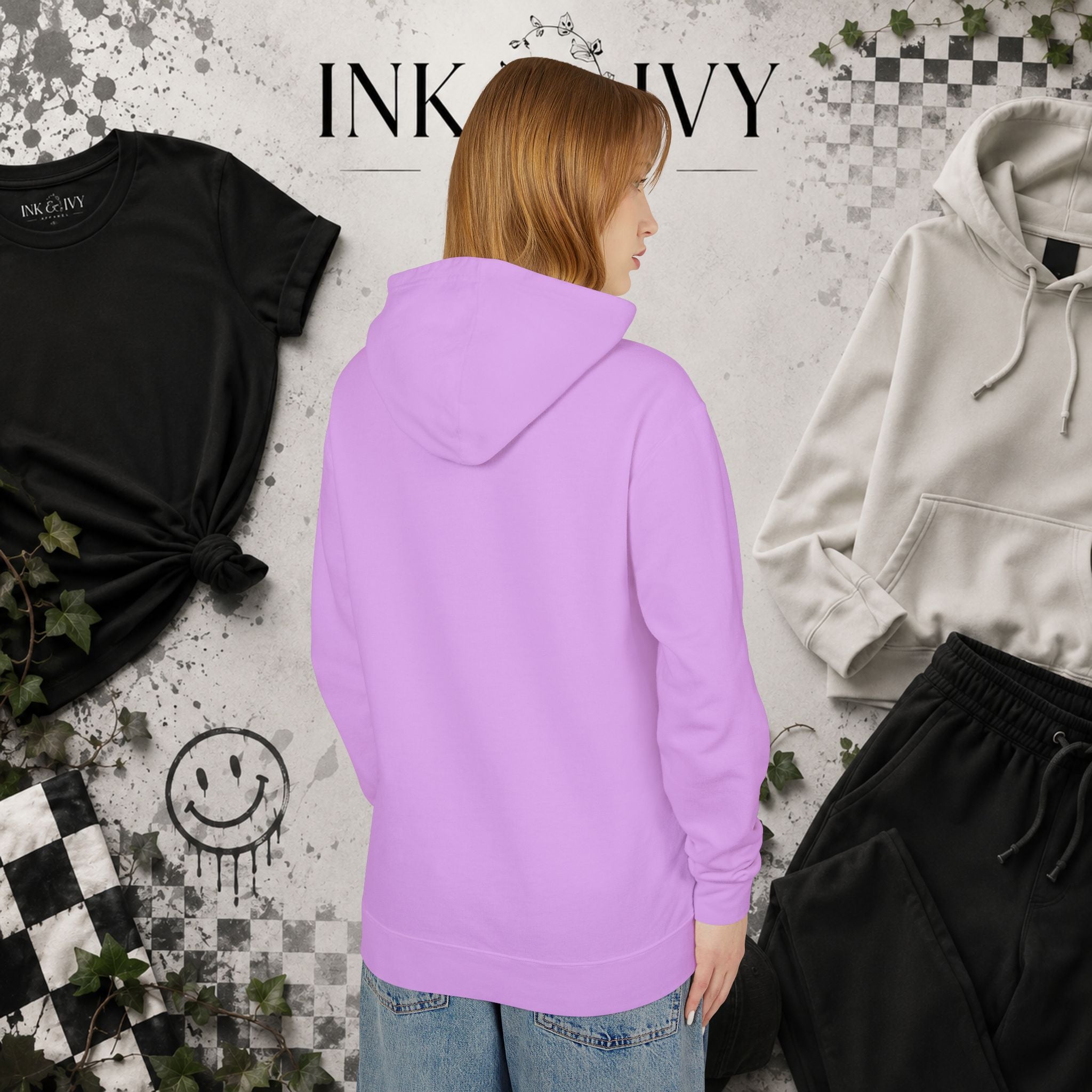 Retro 'Delulu Is the Solulu' Hoodie Printify