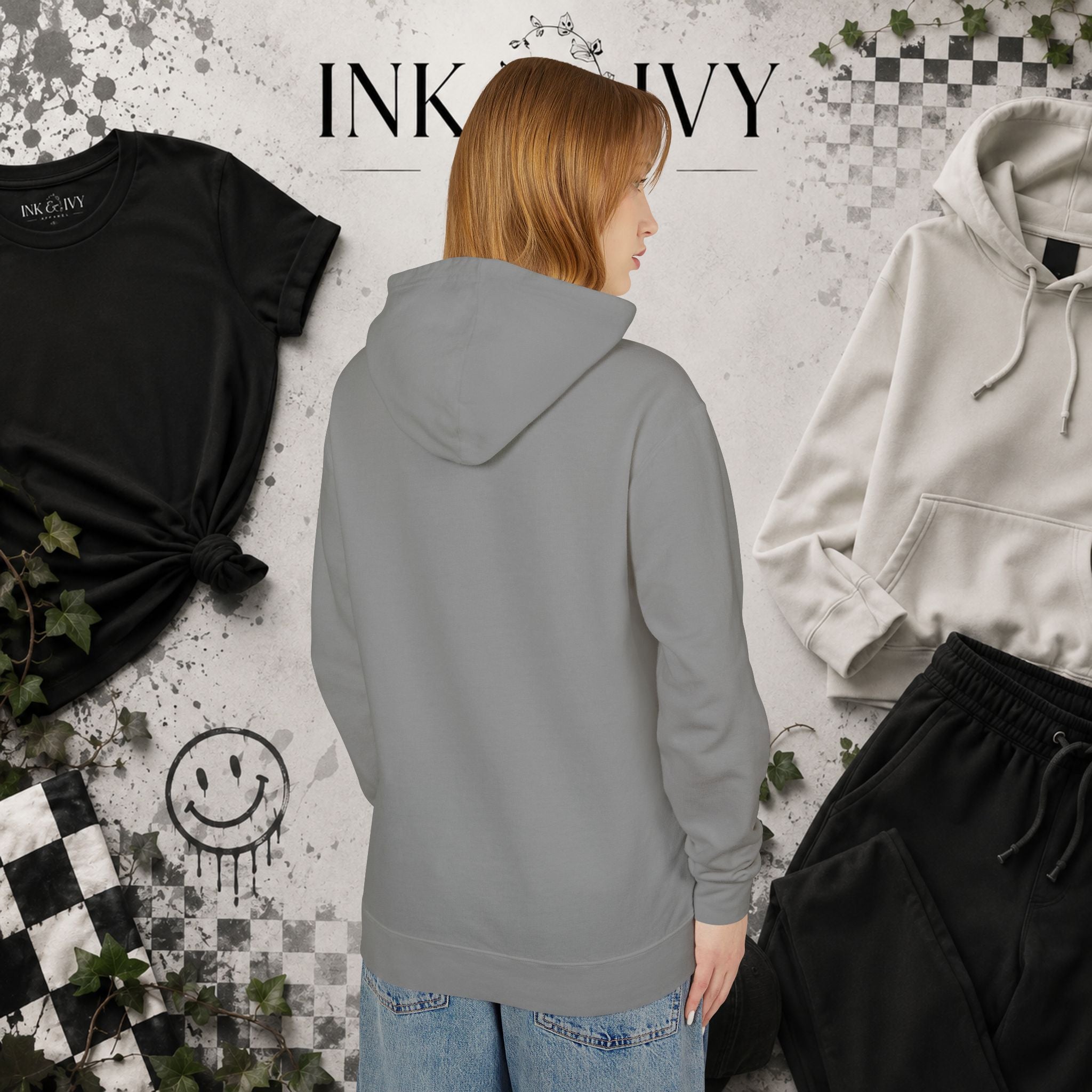 Retro 'Delulu Is the Solulu' Hoodie Printify