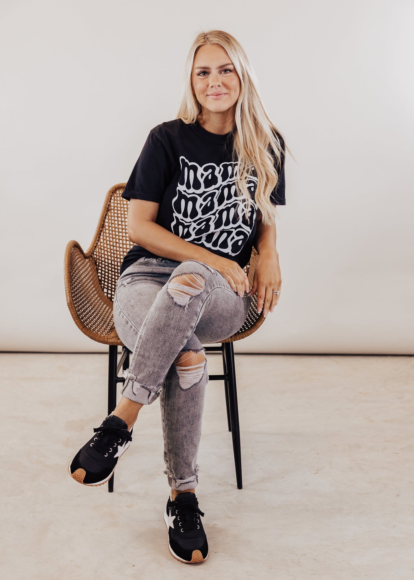 Curvy MAMA Tee *Black (S-3X) Chloe Vs Tank The Boutique