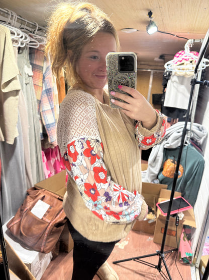 Ribbed Floral Sleeve Top 🌸 Thread & Co. Boutique, LLC