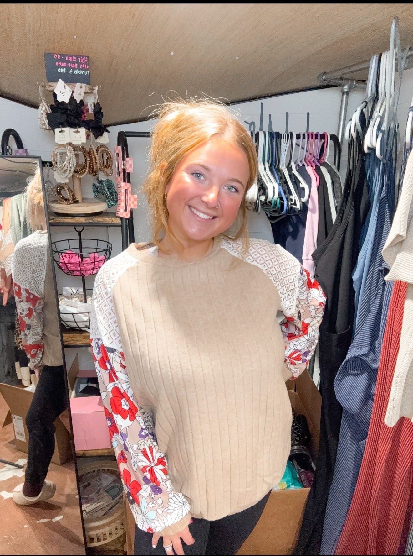 Ribbed Floral Sleeve Top 🌸 Thread & Co. Boutique, LLC