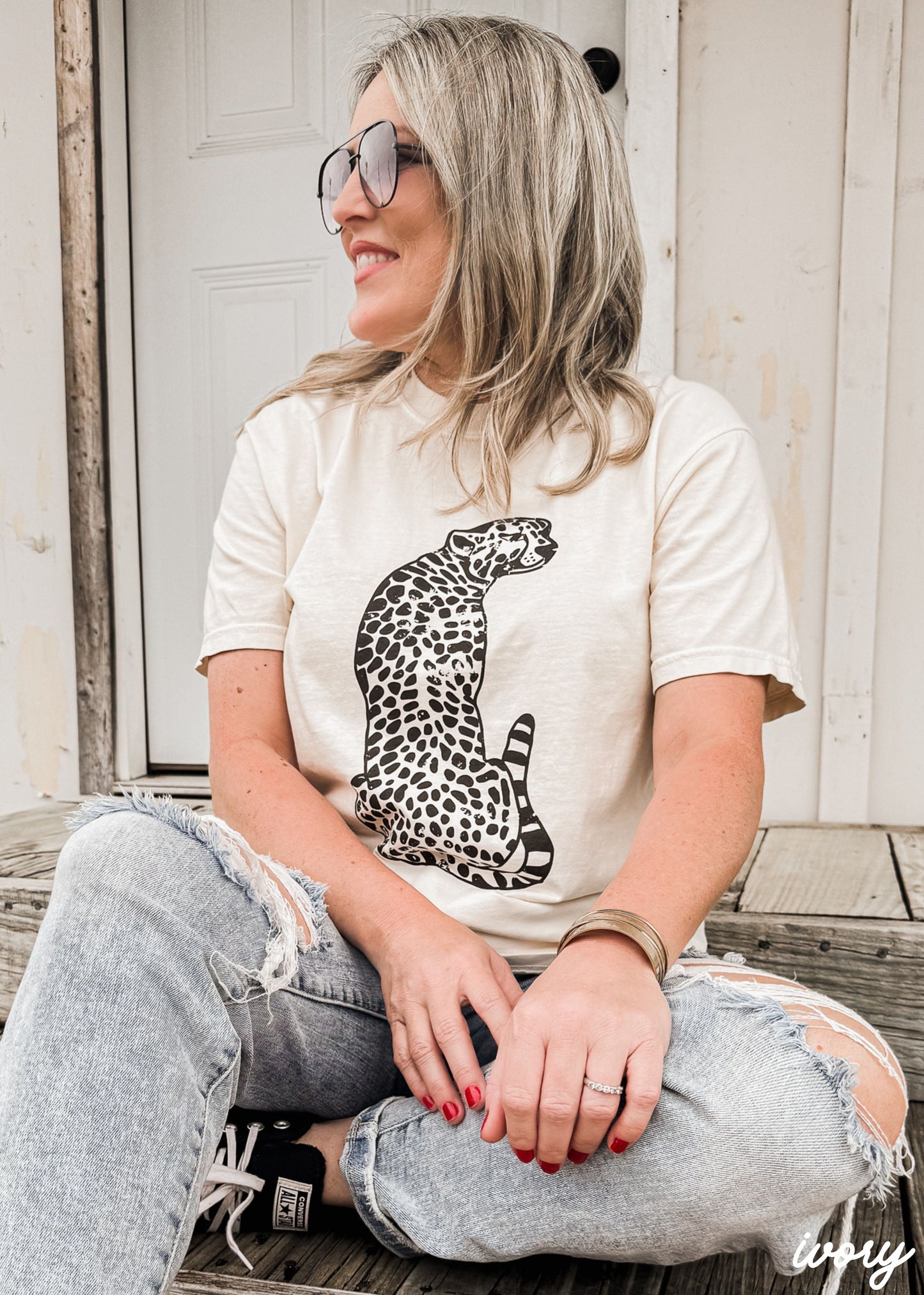 Sitting Cheetah Tee *13 Colors (S-3X) Chloe Vs Tank The Boutique