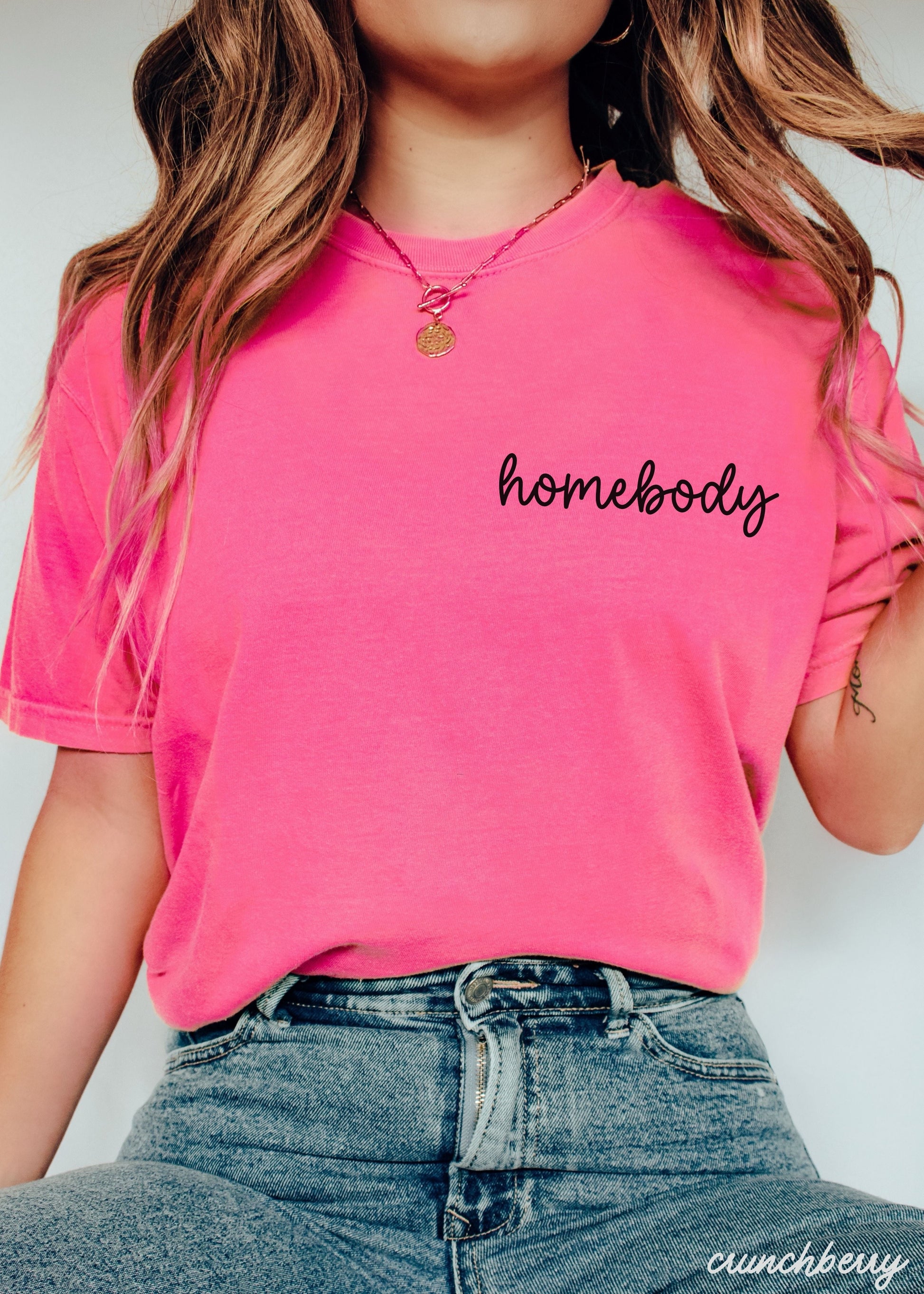 Homebody Cursive Tee *10 Colors (S-3X) Chloe Vs Tank The Boutique