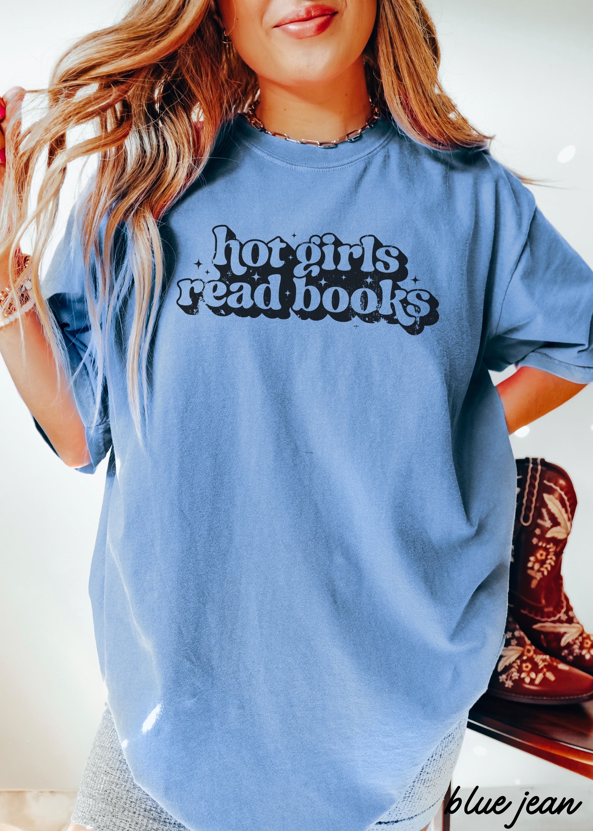 Pre-Order: Hot Girls Read Books Tee *11 Colors (S-3X) Chloe Vs Tank The Boutique