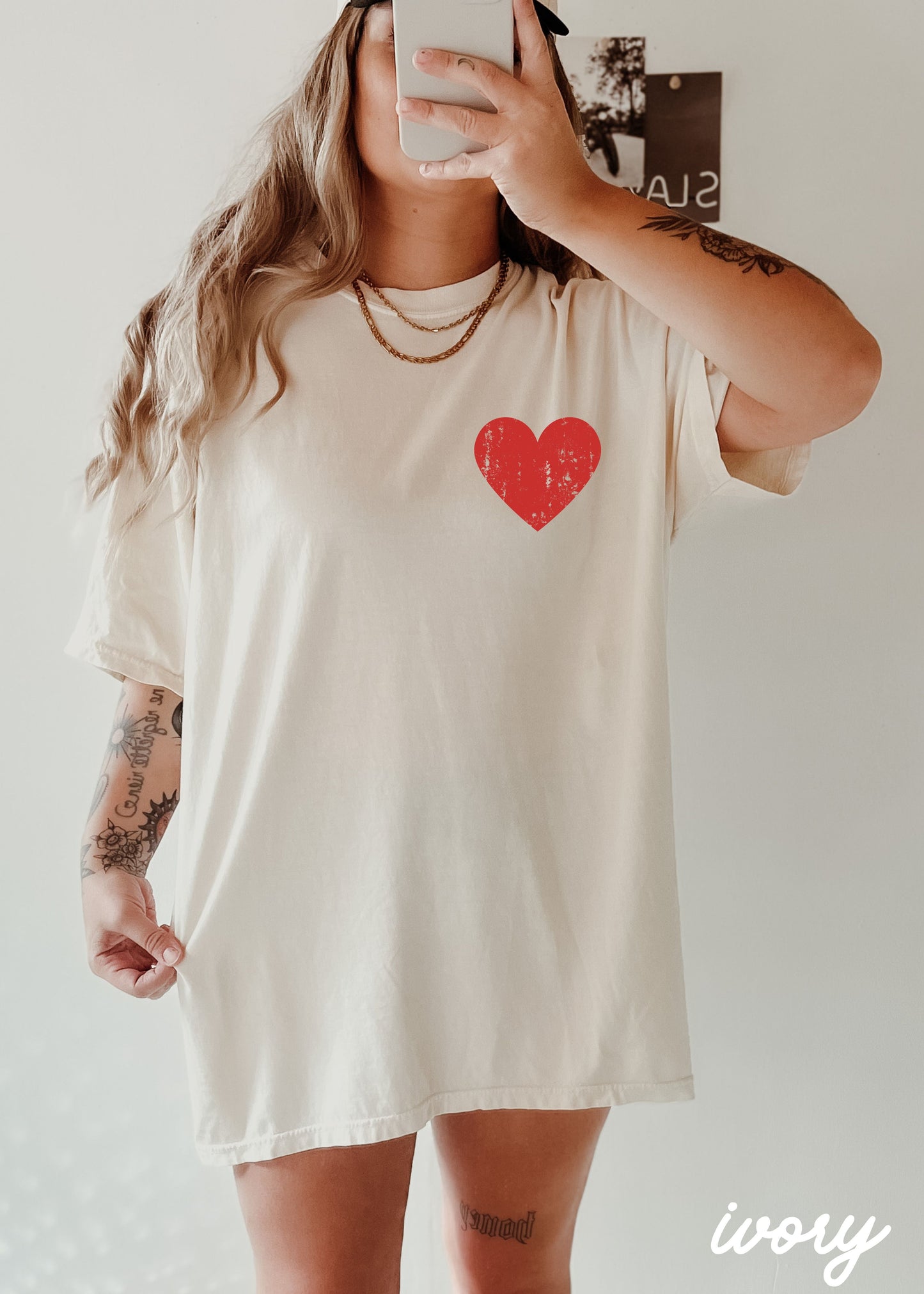 Pocket Heart Tee *7 Colors (S-3X) Chloe Vs Tank The Boutique