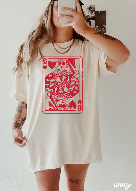 The Queen Tee *2 Colors (S-3X) Chloe Vs Tank The Boutique
