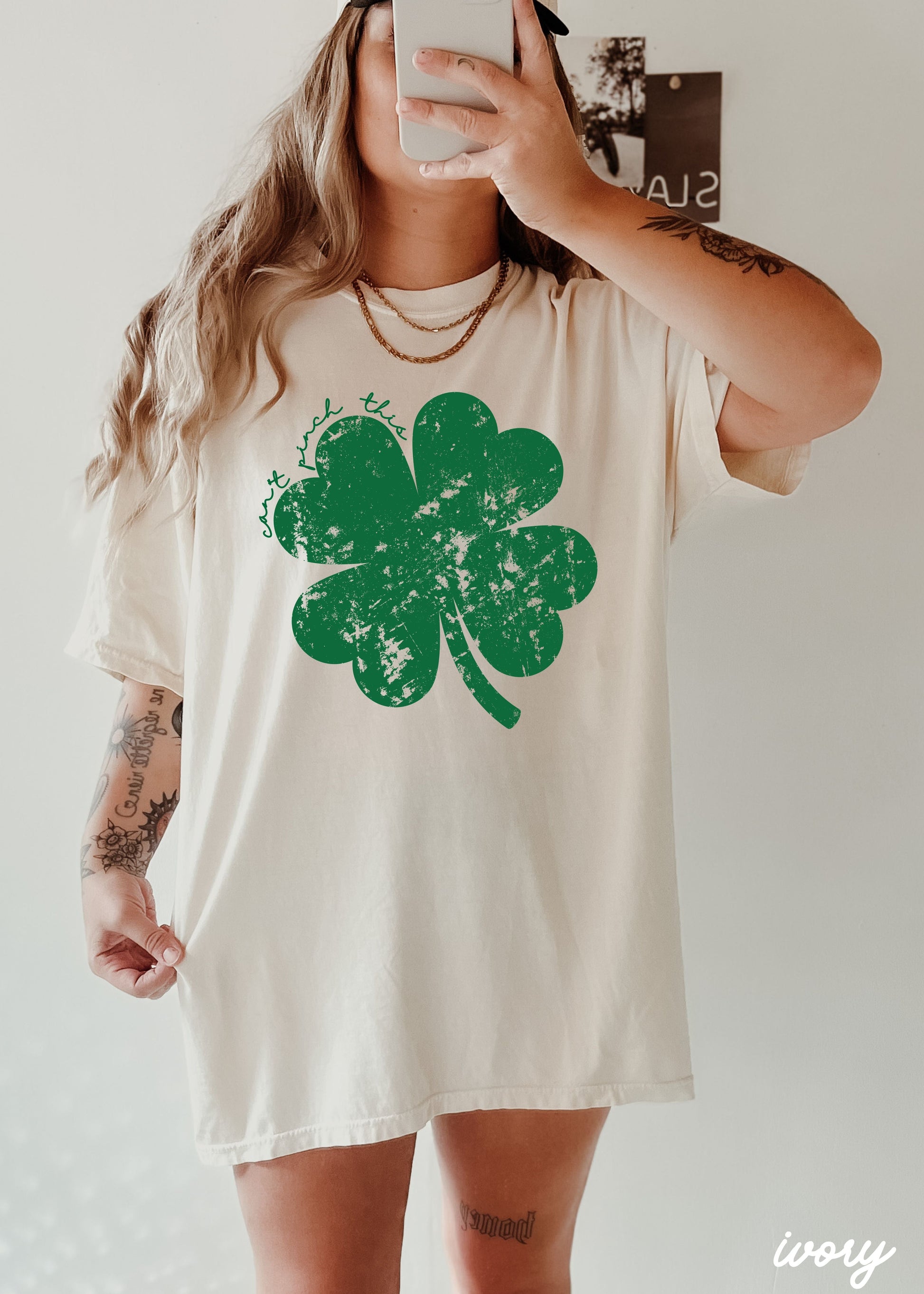 Distressed Shamrock Can't Pinch This Comfort Colors Tee *5 Colors (S-3X) Chloe Vs Tank The Boutique