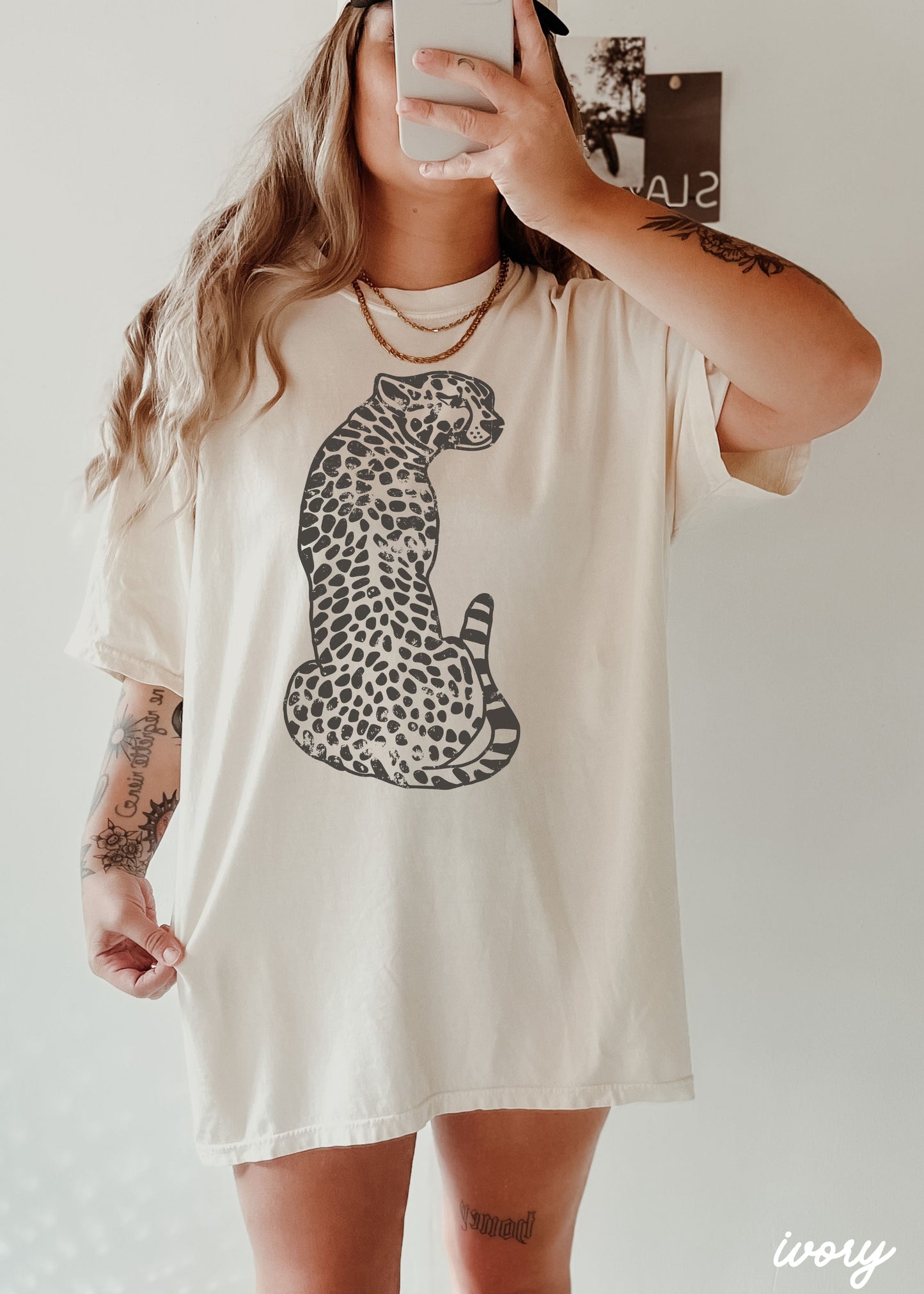 Sitting Cheetah Tee *13 Colors (S-3X) Chloe Vs Tank The Boutique