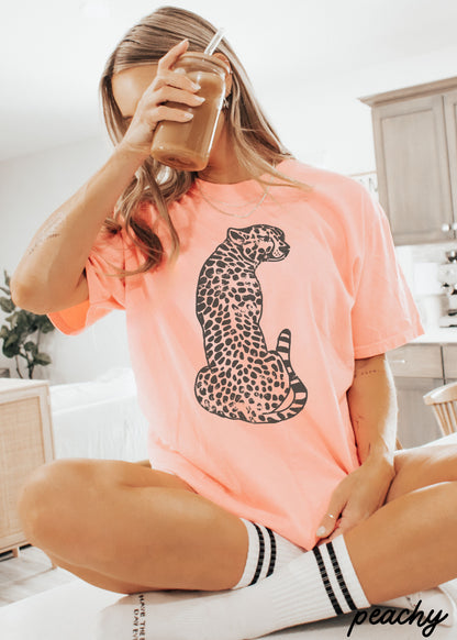 Sitting Cheetah Tee *13 Colors (S-3X) Chloe Vs Tank The Boutique
