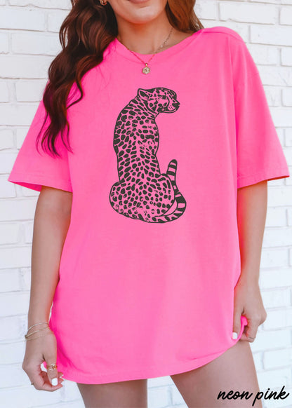 Sitting Cheetah Tee *13 Colors (S-3X) Chloe Vs Tank The Boutique