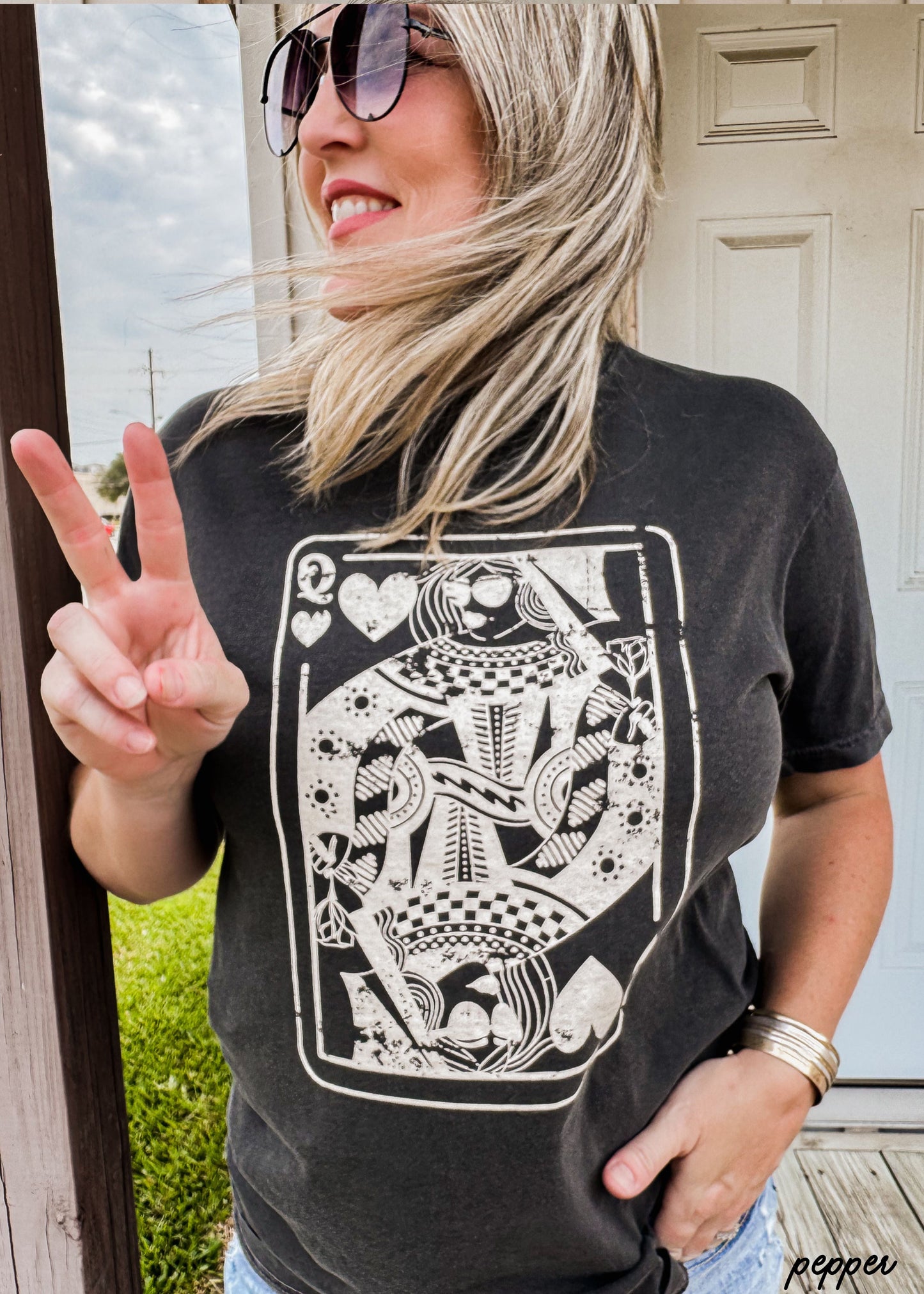 The Queen Tee NEUTRAL Colors *8 Colors (S-3X) Chloe Vs Tank The Boutique