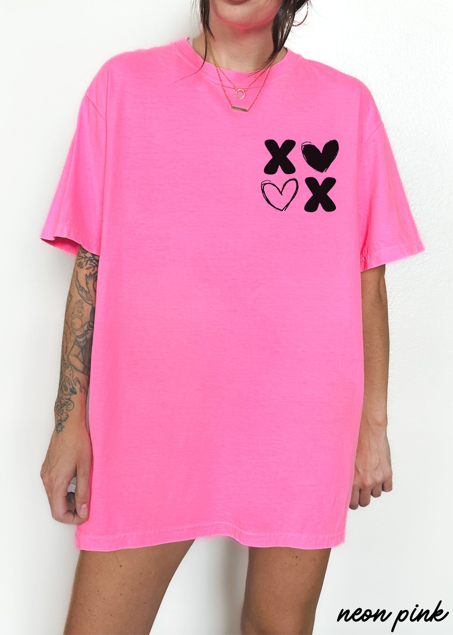 Pocket XOXO Tee *10 Colors (S-3X) Chloe Vs Tank The Boutique
