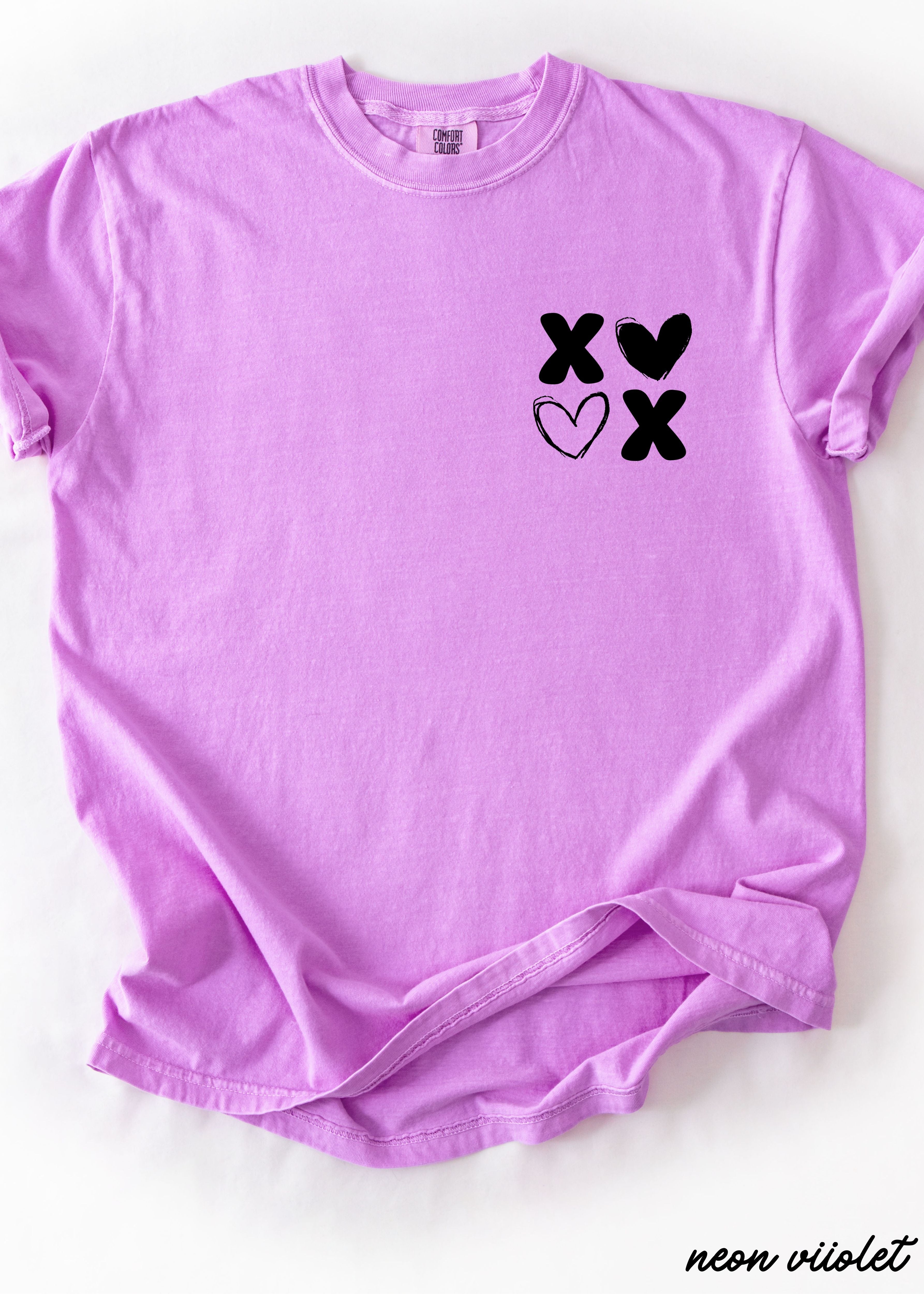 Pocket XOXO Tee *10 Colors (S-3X) Chloe Vs Tank The Boutique
