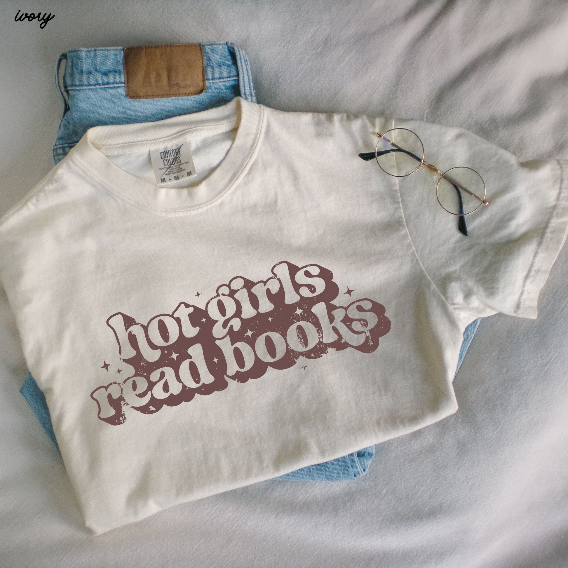 Pre-Order: Hot Girls Read Books Tee *11 Colors (S-3X) Chloe Vs Tank The Boutique