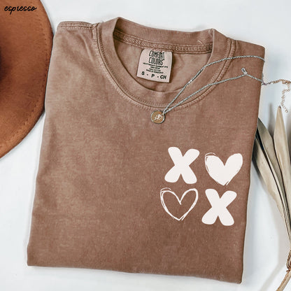 Pocket XOXO Tee *10 Colors (S-3X) Chloe Vs Tank The Boutique