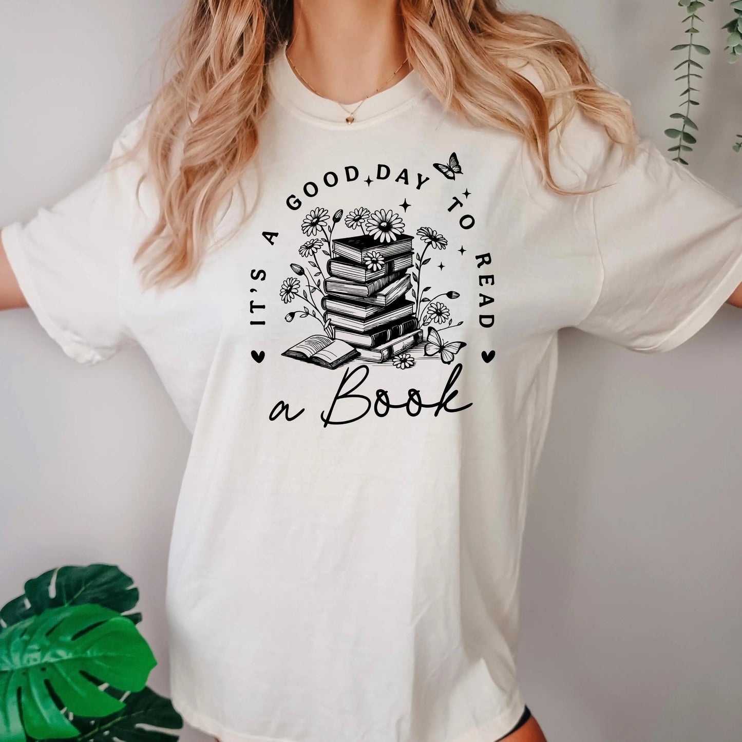 It’s A Good Day To Read A Book Shirt – Aesthetic Book Lover Tee – Cute Vintage Reader T Shirt For Women – Cozy Reading Graphic Tee Joyful Moose